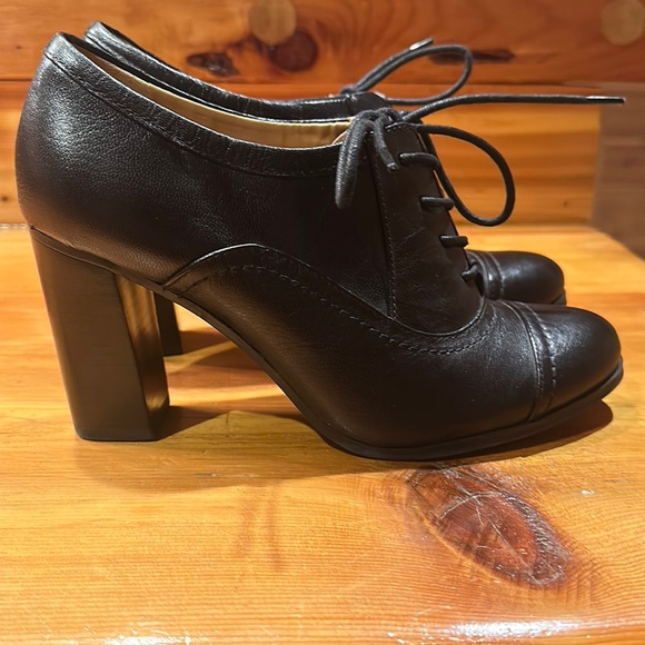 Nine West “Nostalgia” Block Heels - Picture 2 of 8